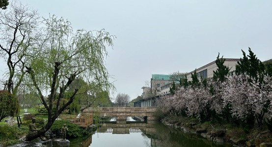 西安市灞橋區(qū)霸陵墓園,，西安市灞橋區(qū)霸陵墓園的詳細(xì)信息與特色