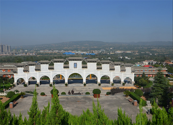 西安霸陵墓園新區(qū)地點(diǎn)，霸陵墓園地址